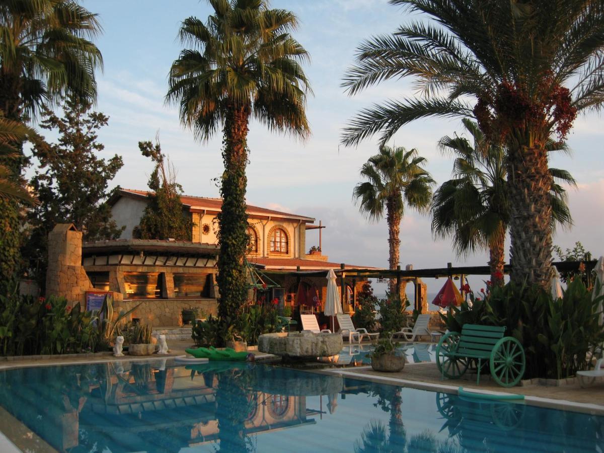 Topset Hotel Agios Georgios  Eksteriør billede