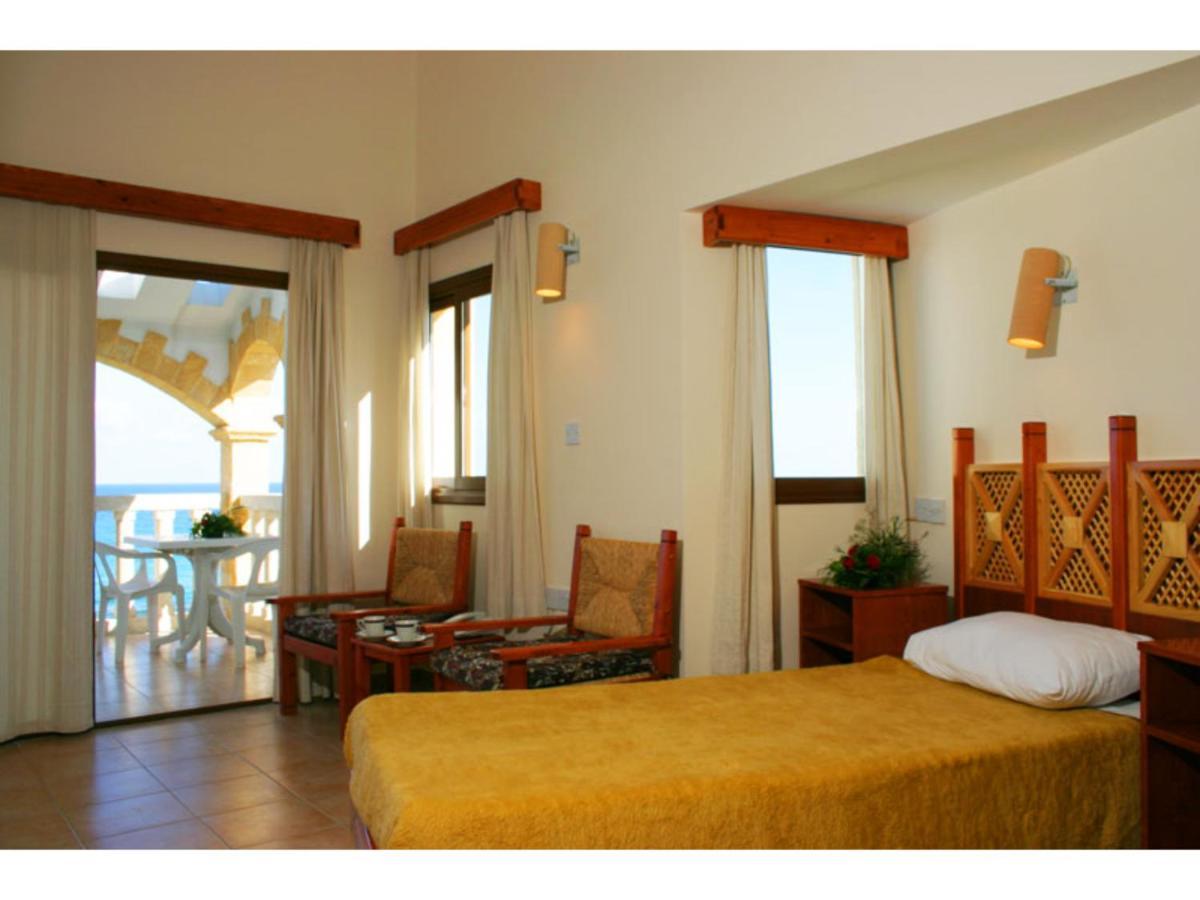 Topset Hotel Agios Georgios  Eksteriør billede