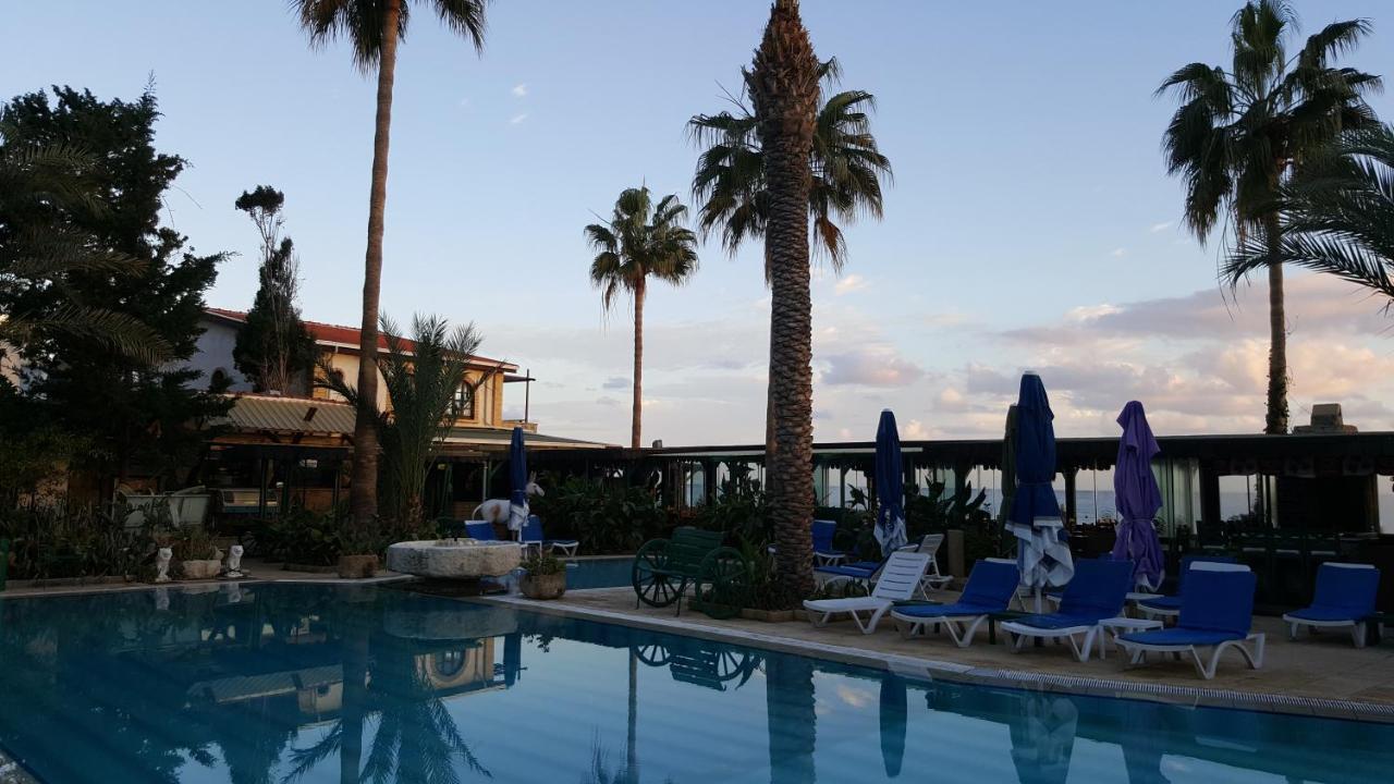 Topset Hotel Agios Georgios  Eksteriør billede