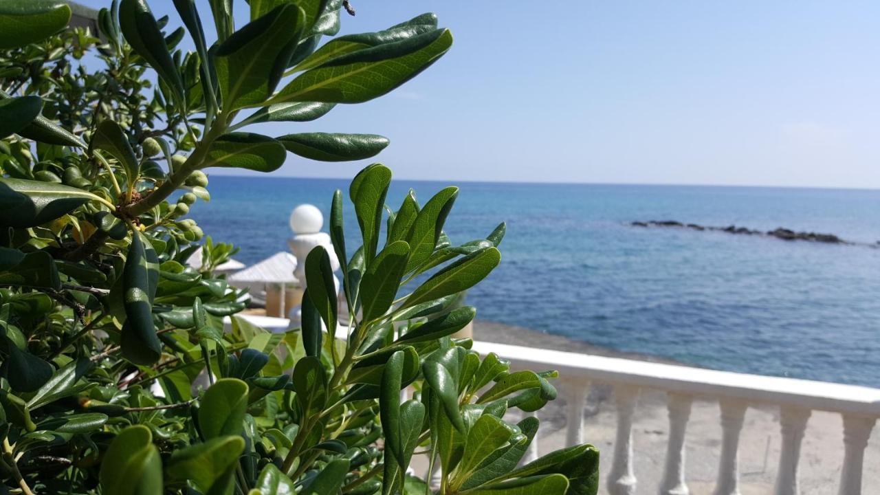Topset Hotel Agios Georgios  Eksteriør billede
