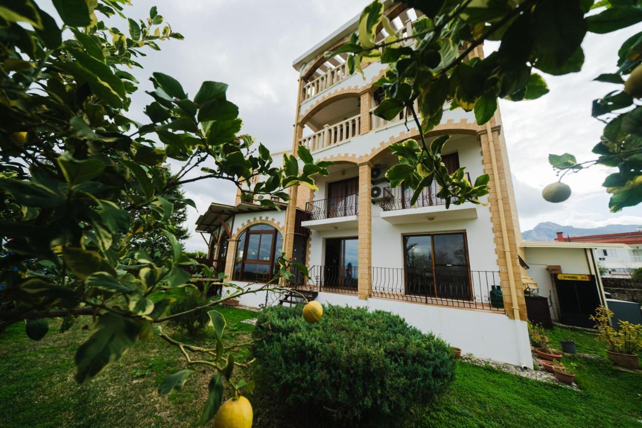 Topset Hotel Agios Georgios  Eksteriør billede