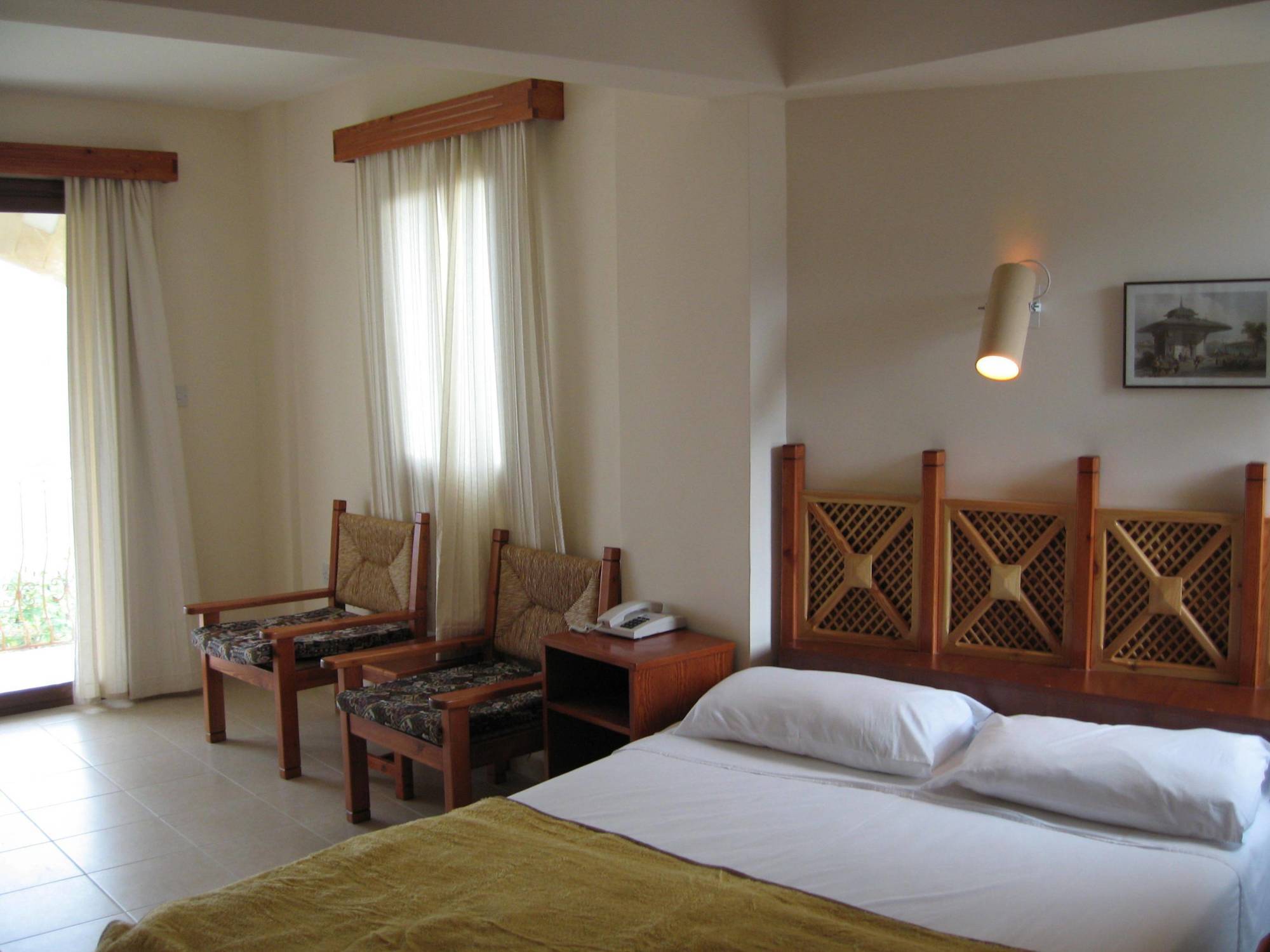 Topset Hotel Agios Georgios  Værelse billede